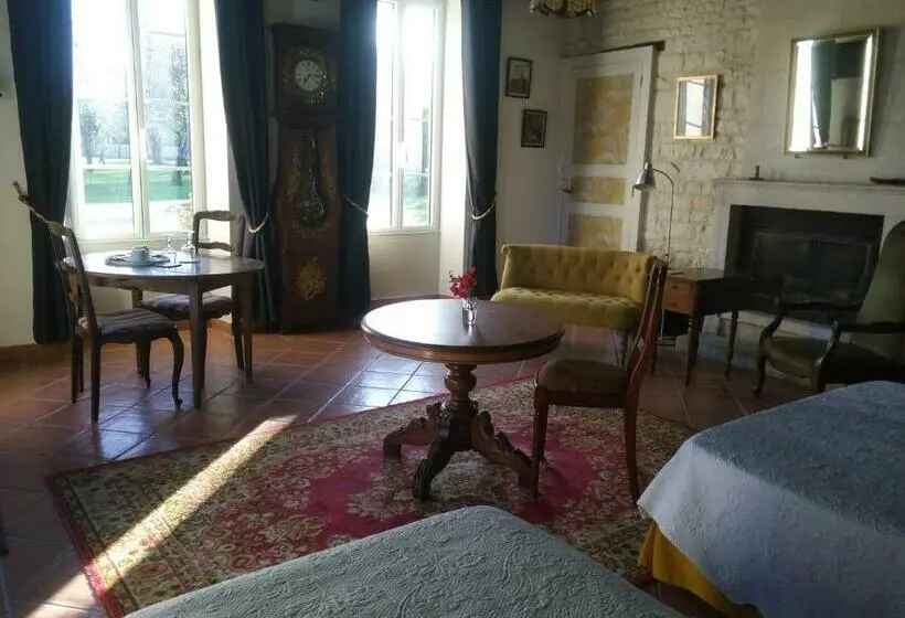 ファミリールーム, Le Logis De Vallans