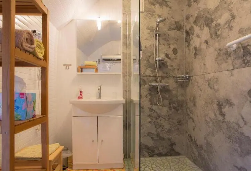 Perhehuone, Chambres D Hôtes Pom  Paille