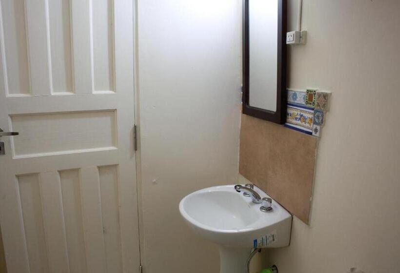 Standard-huone, Habitación Doble Con Baño Privado