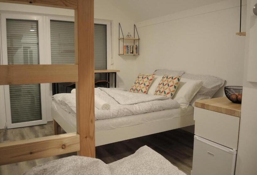 استودیو استاندارد با تراس, Mamut Stay