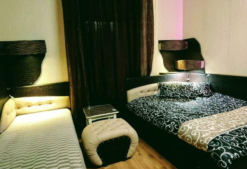 Pokój Deluxe, хотел сакар