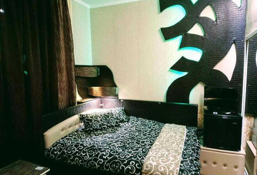 Pokój Standard Trzyosobowy, хотел сакар