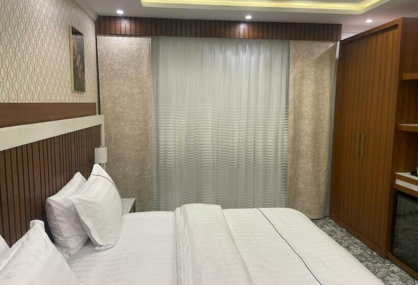 キングサイズベッドのデラックスルーム, فندق حياة تاون املج 1