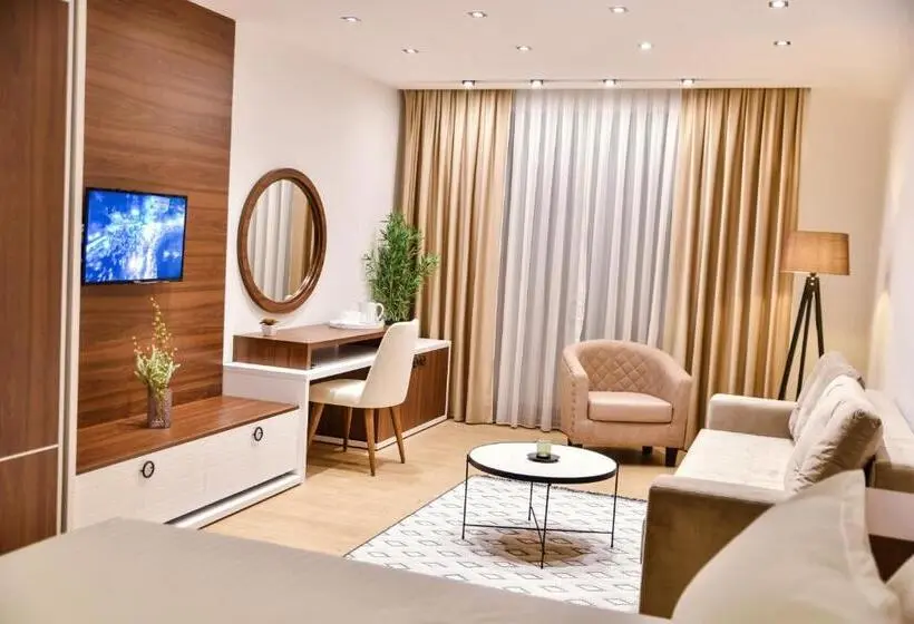 استودیوی استاندارد با چشم‌انداز دریا, Pino Boutique