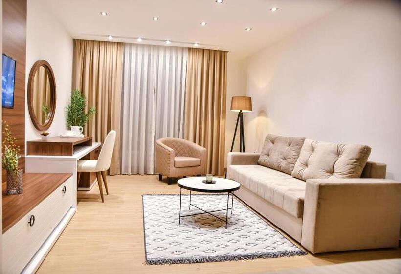 استودیوی استاندارد با چشمانداز دریا, Pino Boutique