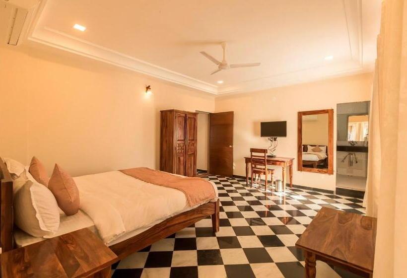 جناح مطلّ علي الجبل, Kumbhalgarh Fort Resort