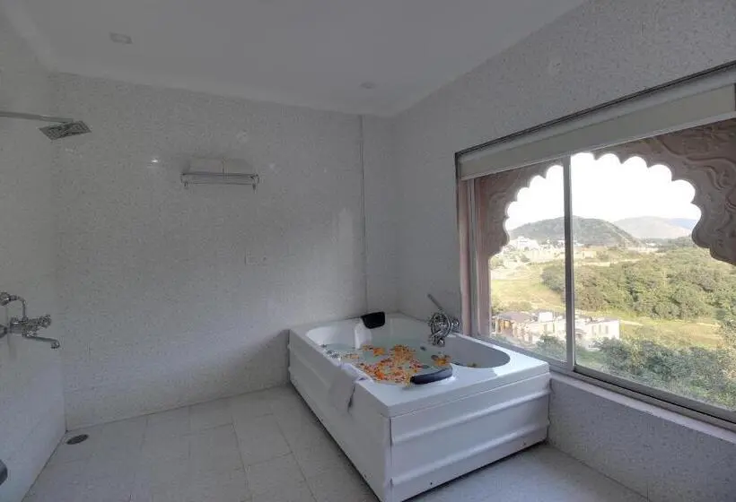 マウンテンビュースイート, Kumbhalgarh Fort Resort