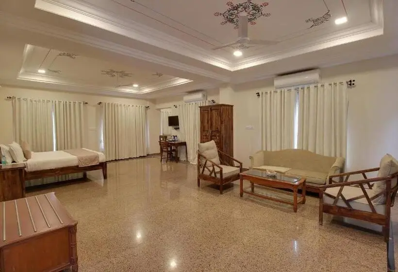 キングサイズベッドのスタンダードルーム, Kumbhalgarh Fort Resort