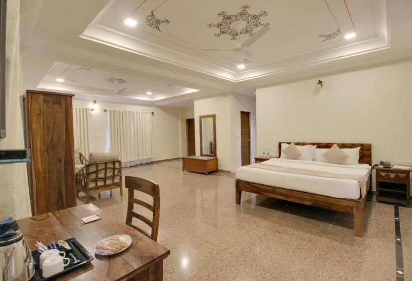 キングサイズベッドのスタンダードルーム, Kumbhalgarh Fort Resort