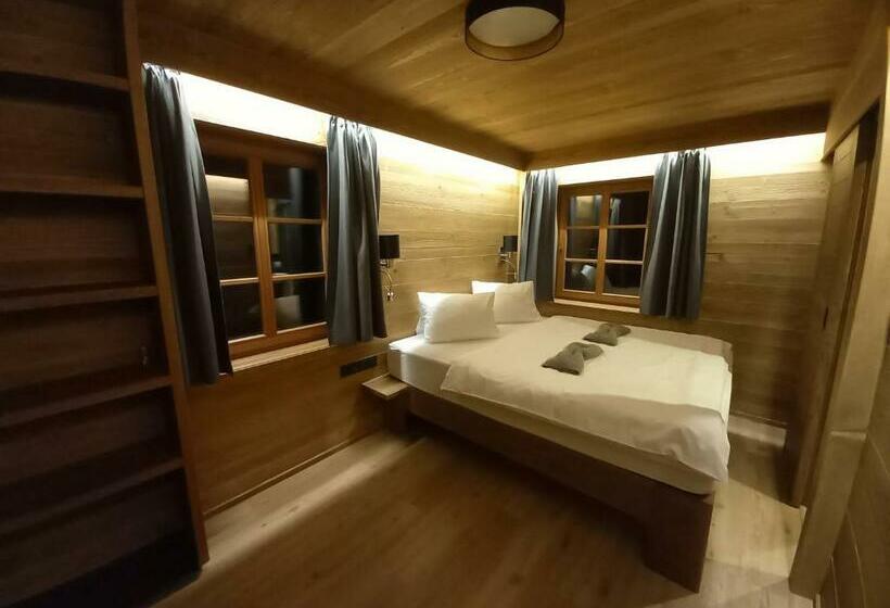 Номер Стандарт, Dvořákova Bouda