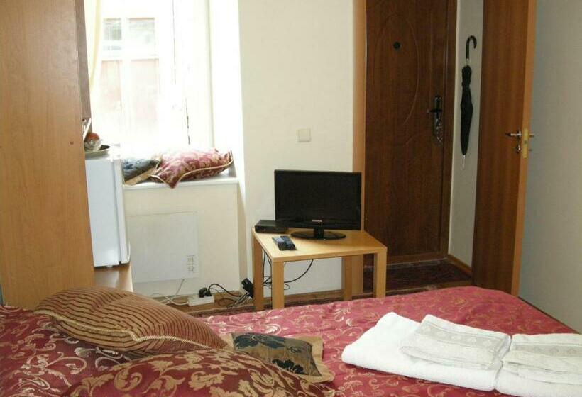 اتاق استاندارد, Guest Room In Old Town