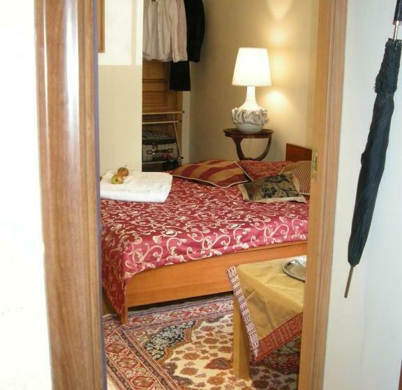 اتاق استاندارد, Guest Room In Old Town