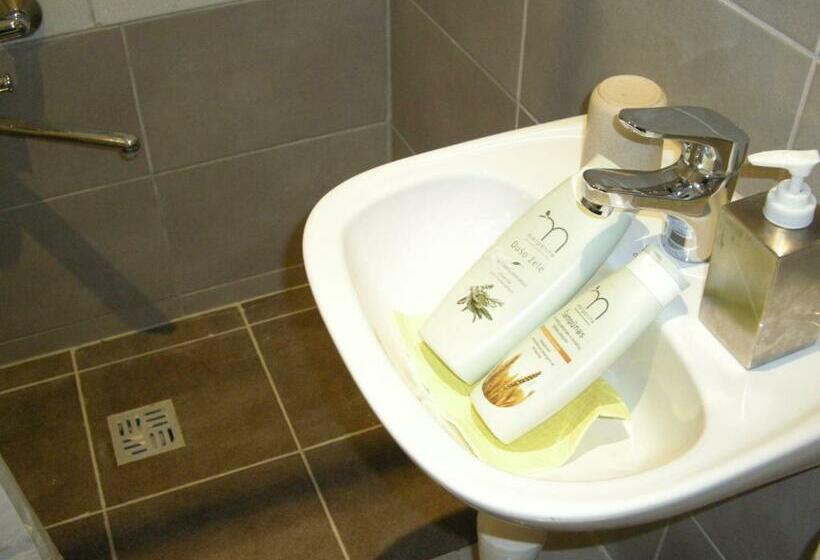 اتاق استاندارد, Guest Room In Old Town