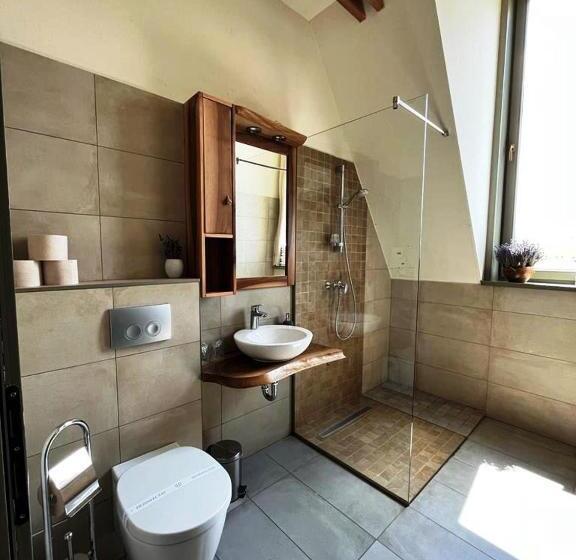 패밀리 스위트, Harmonia Mundi