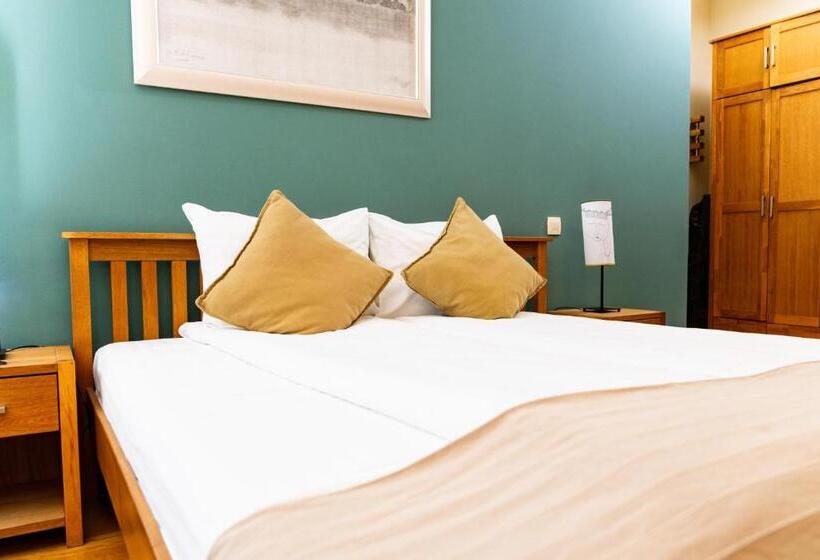 장애인을 위한 킹사이즈 침대 스탠다드 룸, Harmonia Mundi