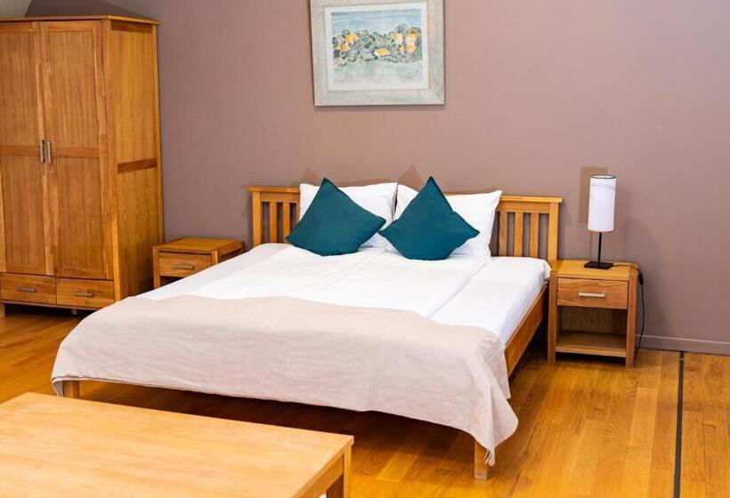 패밀리 스위트, Harmonia Mundi