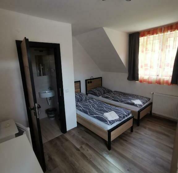 اتاق استاندارد با چشمانداز باغ, Penzion Kormorán