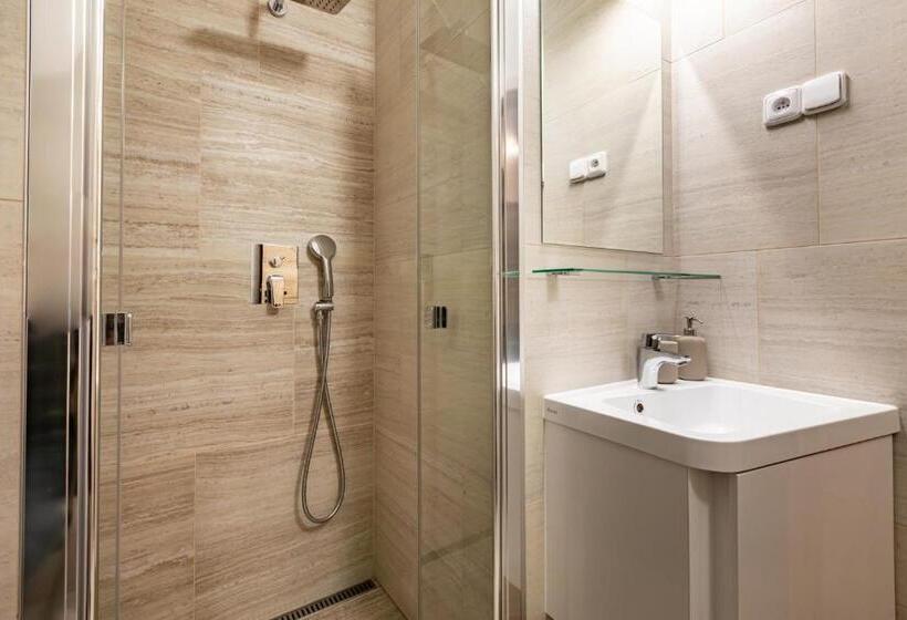 اتاق استاندارد چهار تخته, Penzion Kormorán