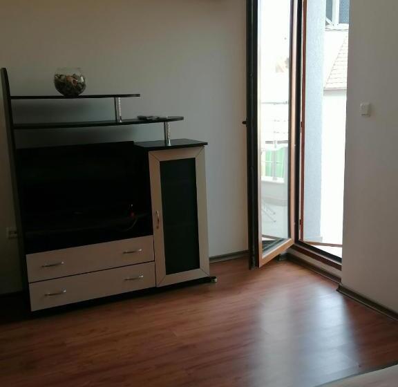 Апартаменты 1 Спальня, Villa Mareli