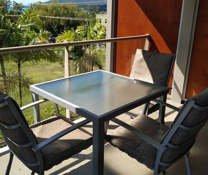 2ベッドルームアパートメント, Airlie Central Apartments