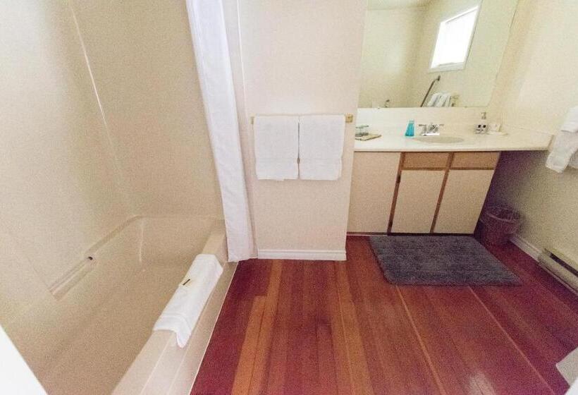 带大床的套房, Ocean Wilderness Inn