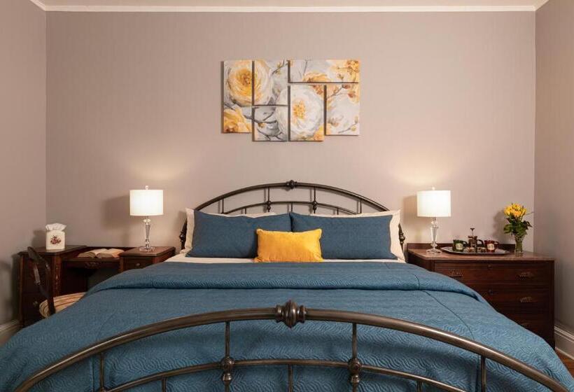 غرفة قياسية سرير كينج, Rosemont Inn