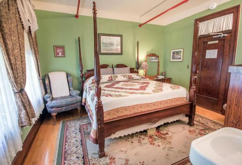 带大床的标准间, Edgewater