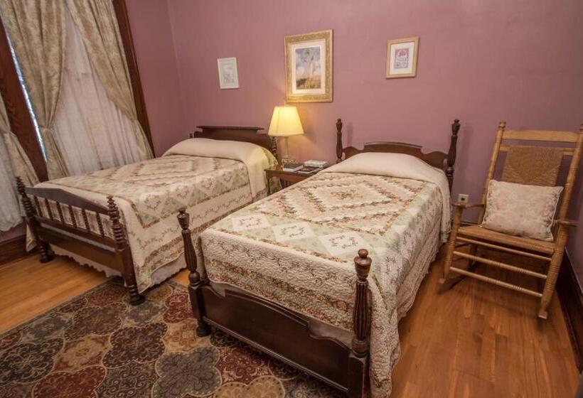 Suite Familiale, Edgewater