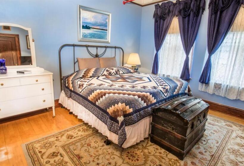 Chambre Familiale Supérieure, Edgewater