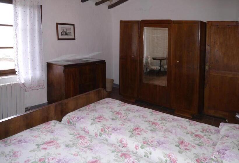 ３ベッドルームアパートメント, Castello Di Montalto