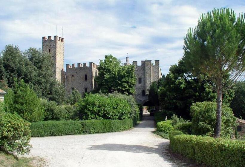 آپارتمان 3 خوابه, Castello Di Montalto