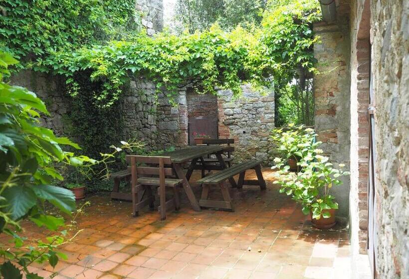 ３ベッドルームアパートメント, Castello Di Montalto