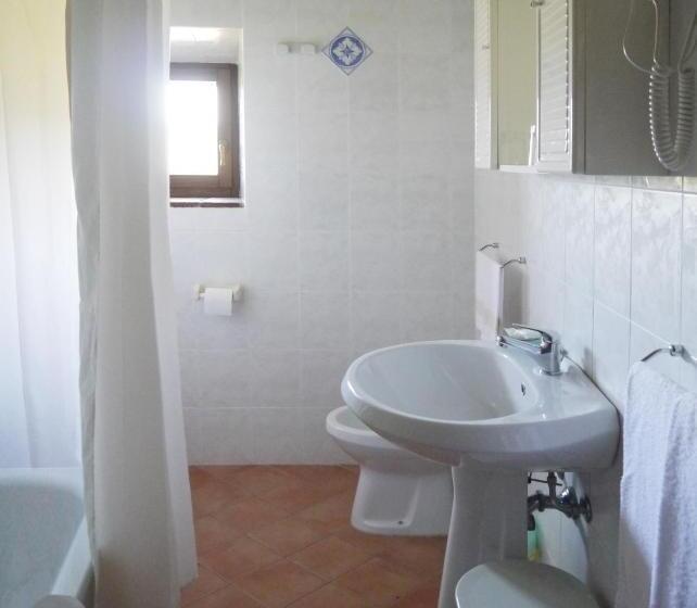 ４ベッドルームアパートメント, Castello Di Montalto