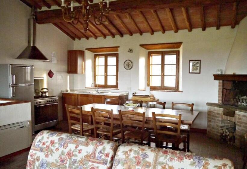 ４ベッドルームアパートメント, Castello Di Montalto