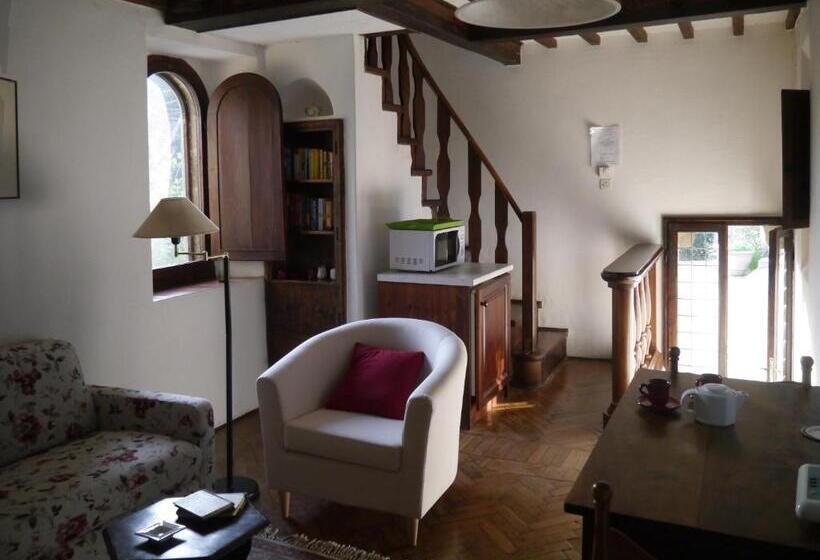 آپارتمان 1 خوابه, Castello Di Montalto