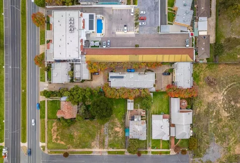 آپارتمان 1 خوابه با چشم‌انداز باغ, Central Shepparton Apartments