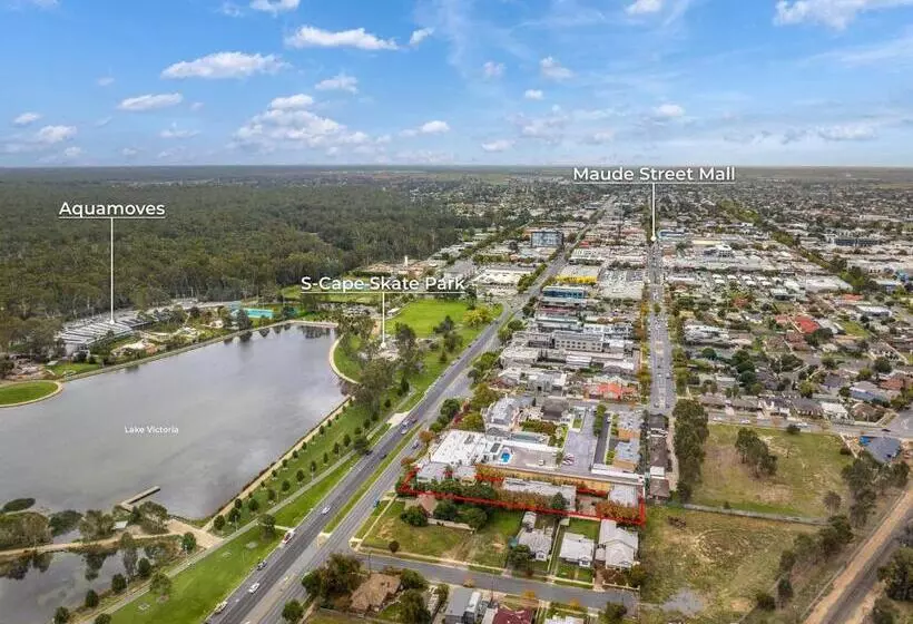 آپارتمان 1 خوابه با چشم‌انداز باغ, Central Shepparton Apartments
