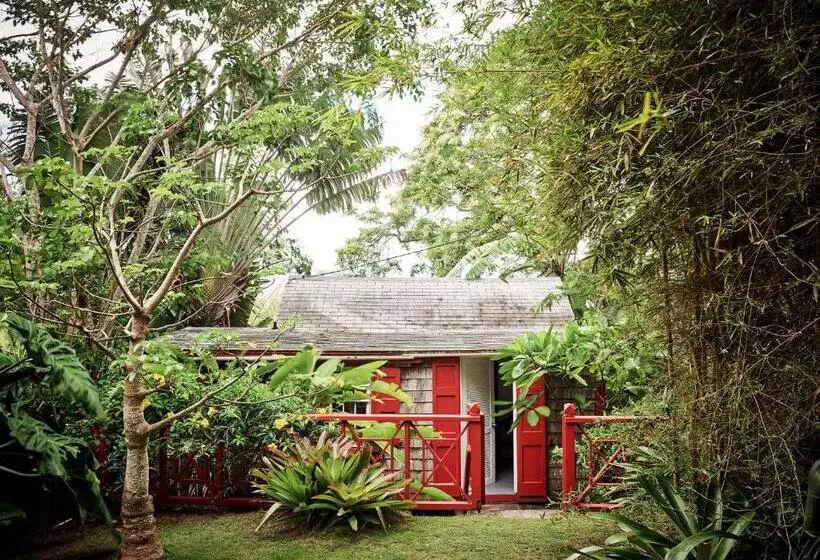 کابین, Golden Rock Nevis