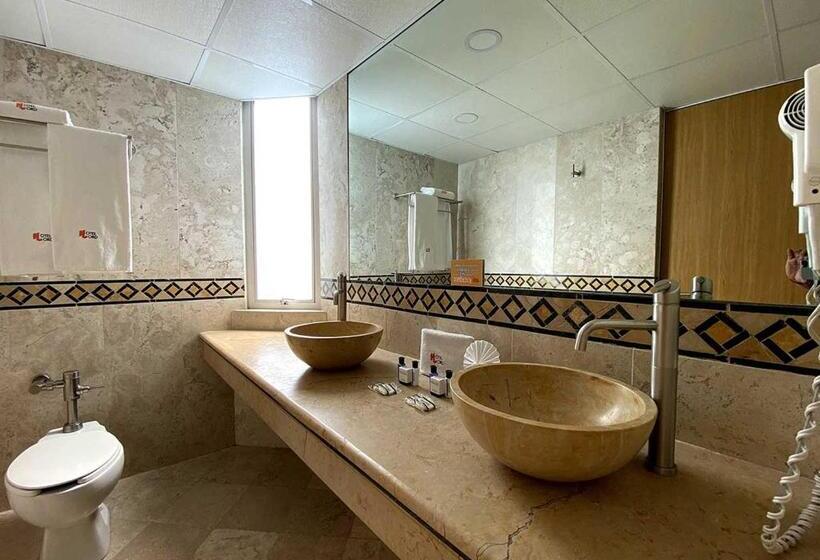 스탠다드 룸 더블 침대 2개, Lord