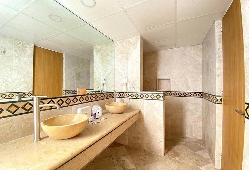 스탠다드 룸 더블 침대 2개, Lord