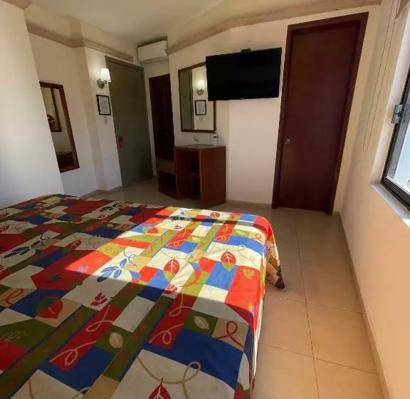 اتاق استاندارد, El Mayo Inn