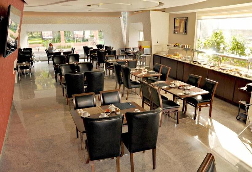 Люкс, Real Alameda De Queretaro