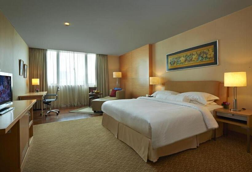 豪华工作室, Royale Chulan The Curve