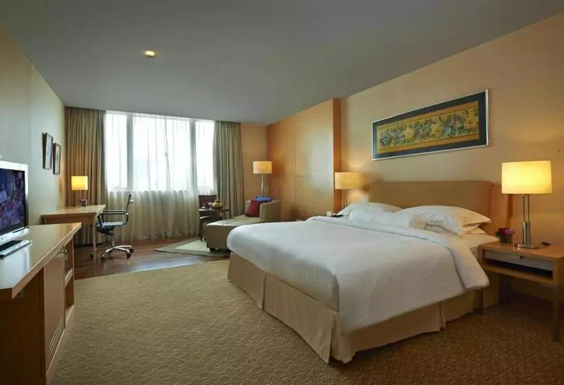 Deluxe-studio, Royale Chulan The Curve