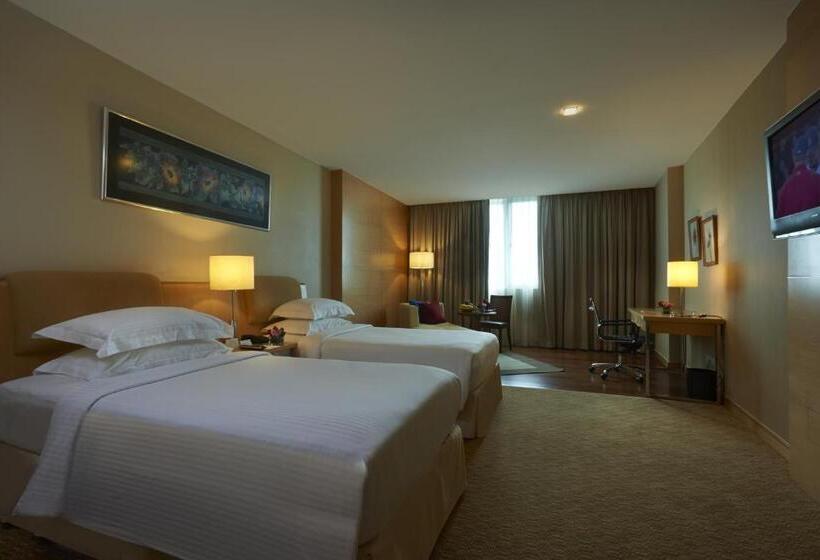 豪华工作室, Royale Chulan The Curve