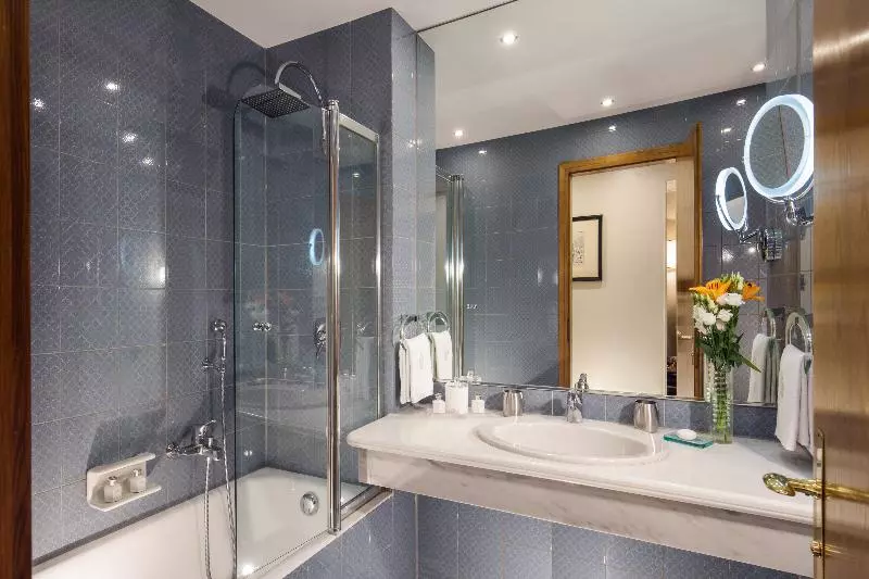 Deluxe-huone, Royale Chulan The Curve