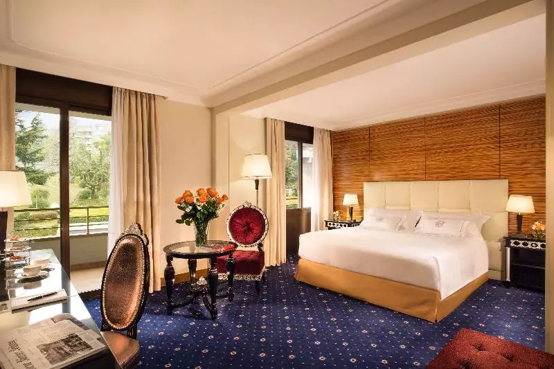 Deluxe-huone, Royale Chulan The Curve