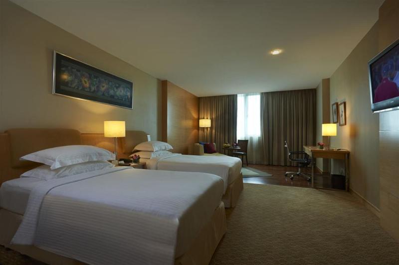 豪华工作室, Royale Chulan The Curve