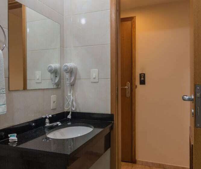 اتاق استاندارد, Soneca Plaza