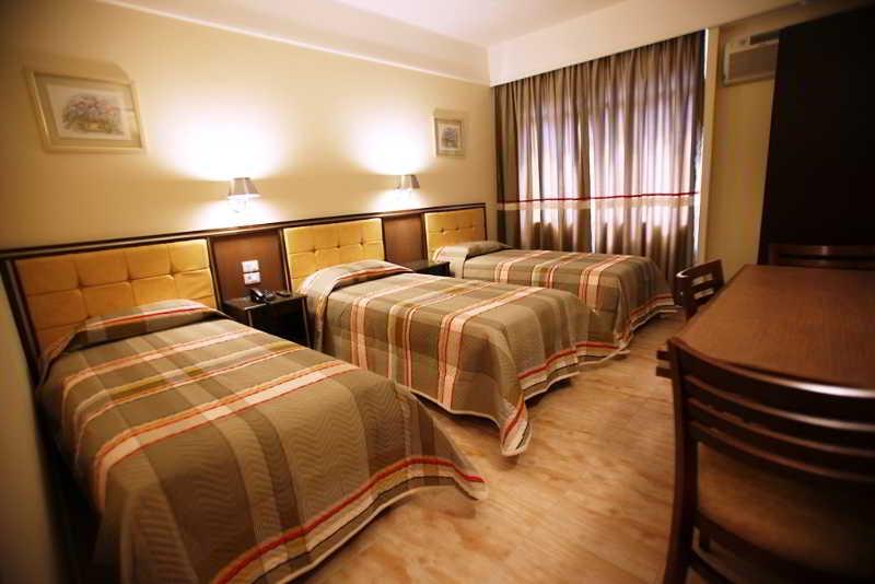 اتاق استاندارد سه نفره, Soneca Plaza
